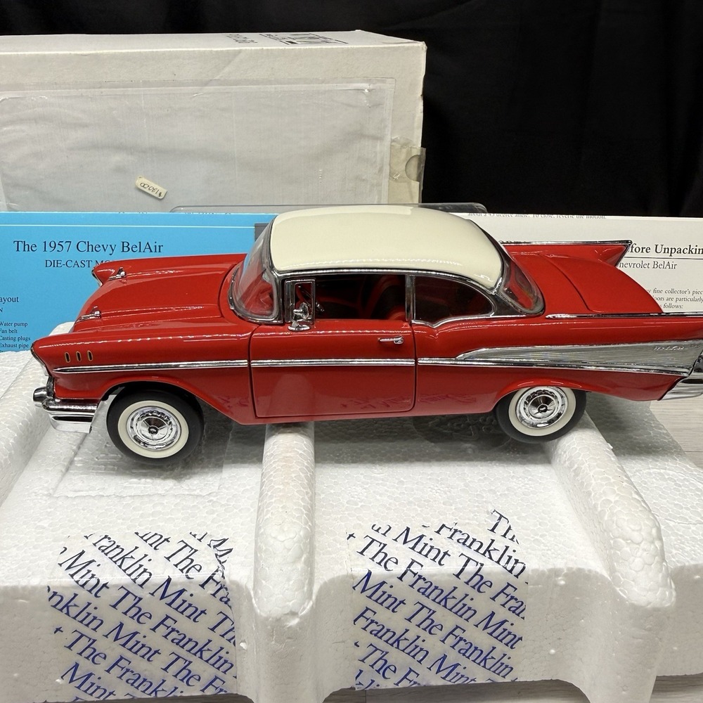 Franklin Mint 1957 Chevrolet BelAir w/Paperwork 1:24 Die Cast Model Red!